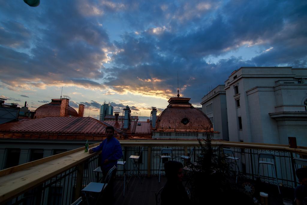 Pura Vida Sky Bar & Hostel Bucureşti Exterior foto