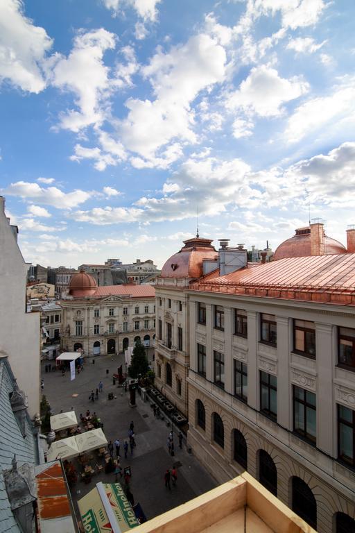 Pura Vida Sky Bar & Hostel Bucureşti Exterior foto